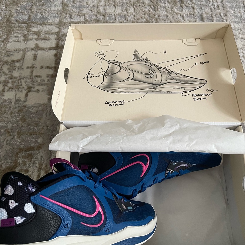 Nike Kyrie 5 Low Size 11.5 Precious Stones Basketball DJ6012 Blue Pink NEW w BOX